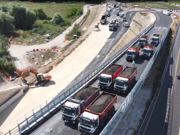 collaudo camion autostrada con camion Tecnoscavi Colledara in Abruzzo Italy