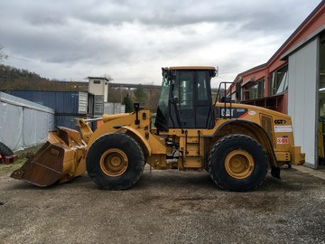 ruspe escavatori camion gru macchine movimento terra della Tecnoscavi srl Italy Abruzzo