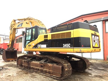 ruspe escavatori camion gru macchine movimento terra della Tecnoscavi srl Italy Abruzzo